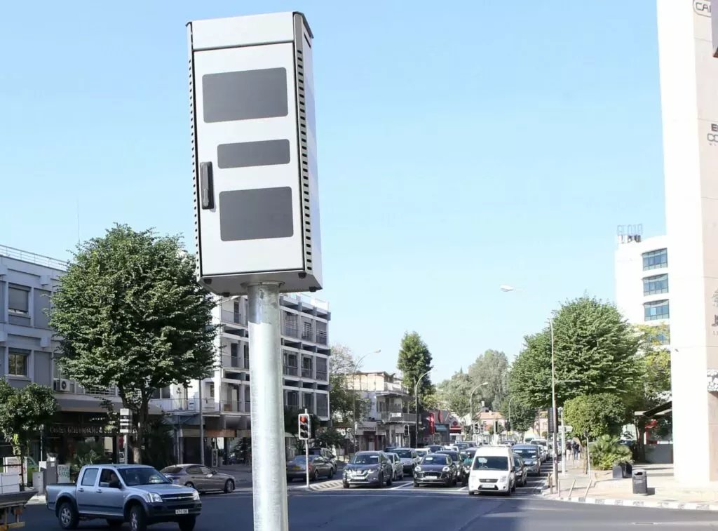 Valiokunta hylkäsi Photo Radar Listin rahoituksen toisen kerran