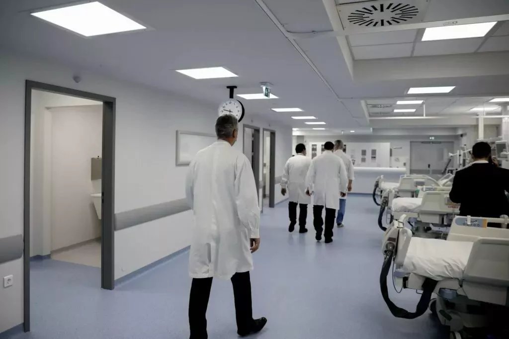 Potilasasiamies vaatii terveyspalveluihin yhtenäisempää valvontaa